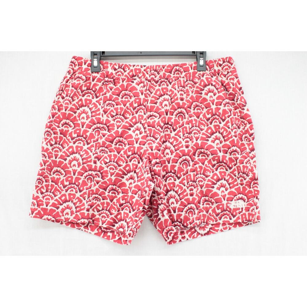 The North Face Shorts Men’s Large Red Class V Pull On Floral Pattern 6.5” Preppy